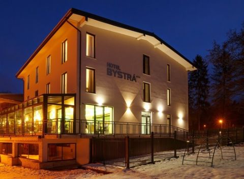 Oddychový wellness pobyt v novootvorenom hoteli Bystrá na Sninských rybníkoch.