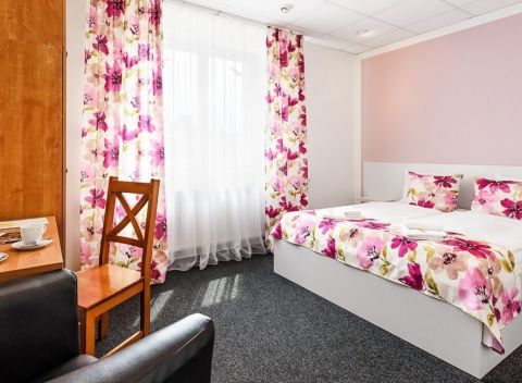 Východné Čechy v Hoteli Tatra *** s polpenziou, wellness s vírivkou a masážou.