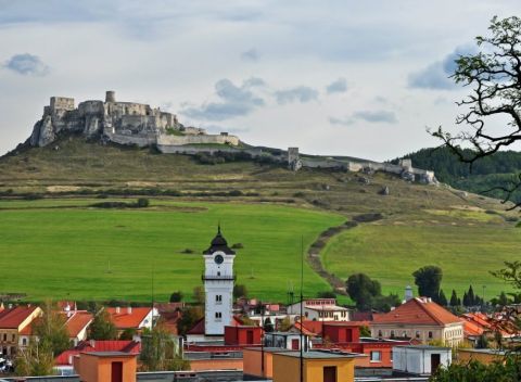 Zimná dovolenka v Penzióne Podzámok pod Spišským hradom (UNESCO) s polpenziou.