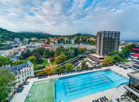 Karlove Vary pri kolonádach v Hoteli Star **** s raňajkami a vstupom do 3 bazénov Thermal a Saunia s 8 saunami
