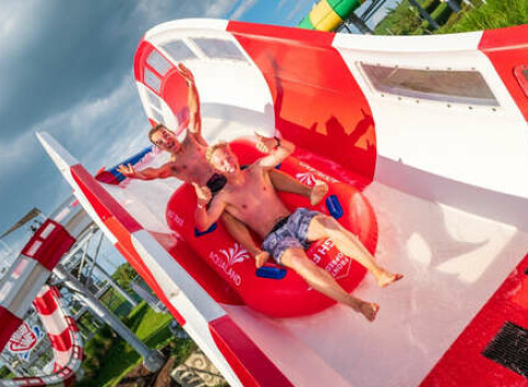 Retro leto v AQUALAND Moravia - najväčšom aquaparku v Čechách so 16 bazénmi a 40 atrakciami