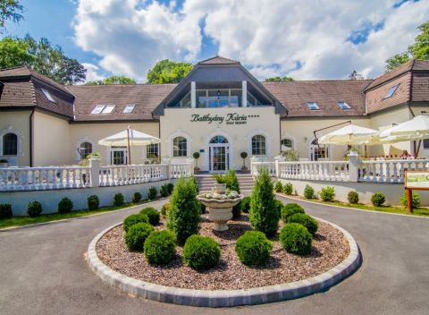 Maďarsko: zámok Batthyány Kúria **** so vstupom do kúpeľov a termálnym wellness.