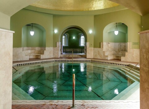 Kúpeľný pobyt pri Tureckých kúpeľoch Eger a termáloch Egerszalók vo Végvári Hoteli *** s polpenziou