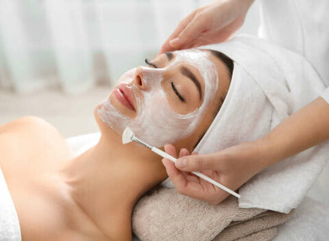 Liftingový alebo ultrazvukový balíček ošetrení 3v1 s kyselinou hyalurónovou