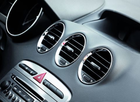 Profesionálne čistenie klimatizácie ozónom. Najúčinnejší spôsob ničenia baktérií, plesní a zápachov.