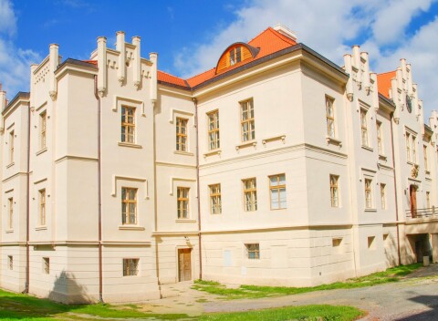 Pobyt pri Plzni a len 450 m od zámku Blovice v Hoteli Panský dům *** s polpenziou a vstupom do múzea