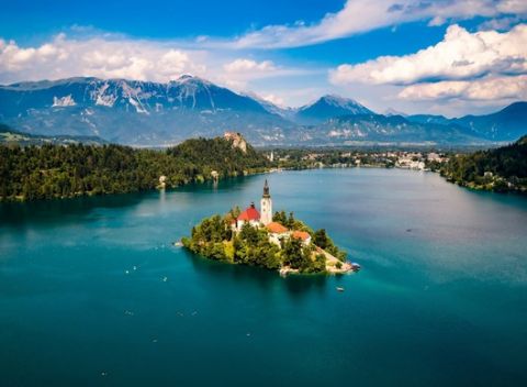 Ľahko prístupný hotel Krek*** v Slovinsku len 5 minút autom od nádherného jazera Bled.