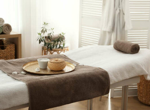 Liečebno-relaxačná alebo Deluxe masáž - Úľava od bolesti, uvoľnenie spazmov a napätia