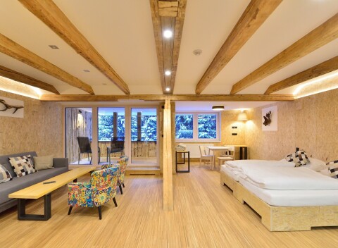 Jizerské hory: Moderný lesný Resort Montanie **** s neobmedzeným wellness centrom, polpenziou a programom