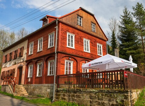 České Švajčiarsko v Penzióne Kyjovská terasa s raňajkami/polpenziou, relaxáciou v škandinávskej kadi + biliard
