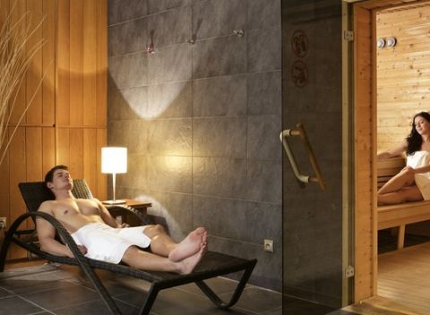 Vstup alebo permanentka do Spa centra Hotela Devín**** - dokonalý oddych v intímnom prostredí.