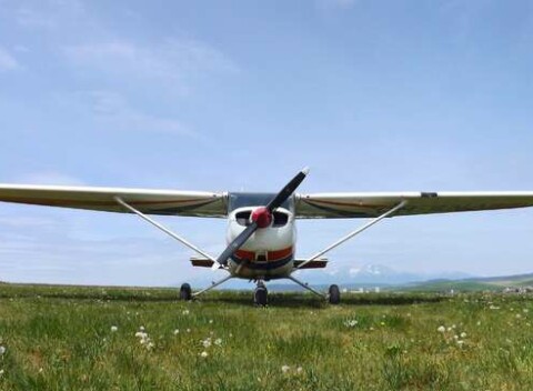 Zážitkový let s možnosťou pilotovania športového lietadla CESSNA C172 pre 1 až 3 osoby