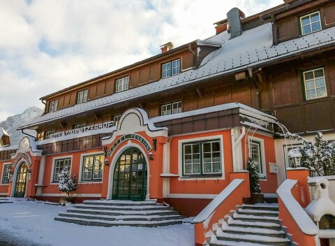 Alpy a Soľná komora v Hoteli Tauplitzerhof *** s polpenziou, herňou, neobmedzenými saunami a zľavovou kartou