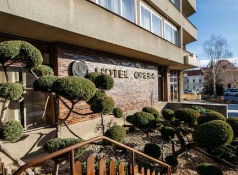 Dovolenka na Vysočine v novo zrekonštruovanom hoteli Opera blízko barokového zámku s polpenziou a bowlingom