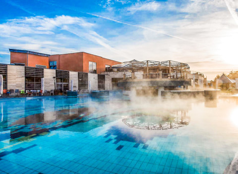 Sárvár v Apartman Hoteli Sárvár *** + vstup do termálnych kúpeľov a polpenzia.