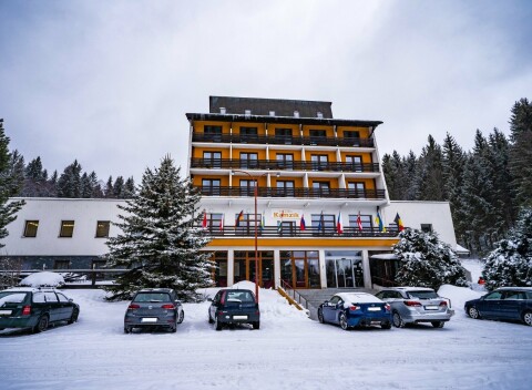 Jeseníky v Hoteli Kamzík *** s polpenziou a neobmedzeným wellness s bazénom a 7 saunami + športové vyžitie