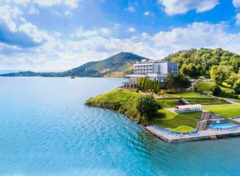 Relax s výhľadmi na Zemplínsku šíravu - pobyt v hoteli Eurobus****