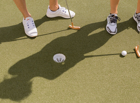 18 jamiek adventure golfu pre 1 osobu v hoteli Tenis**** so zapožičaním výstroje.