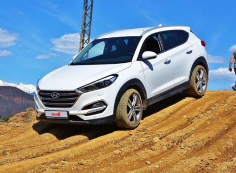 Deň plný zážitkov spolu s Rasťom Chválom, kde sa naučíte dokonale ovládať svoje SUV.