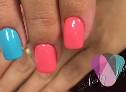 Wellness manikúra, prístrojová manikúra alebo gél-lak či nové polygélové nechty.