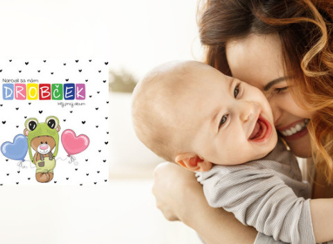 Univerzálna fotokniha s fotkami dieťatka - Narodil sa nám drobček, vhodný pre dievčatko aj chlapčeka.