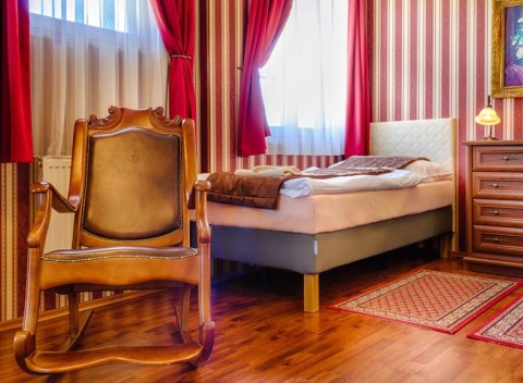 Hotel Tevel Sládkovičovo v Podunajskej nížine ponúka komfortné ubytovanie so športovým vyžitím.