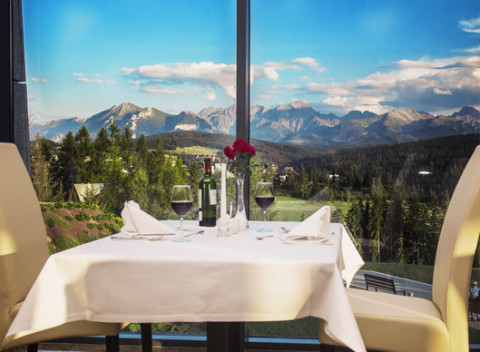 Jar v hoteli Zbojnicowka s neobmedzeným wellness a možnosťou kúpania v Terma Bukowina.