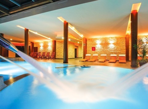 Maďarsko v Anna Grand Hoteli **** s neobmedzeným wellness a polpenziou.