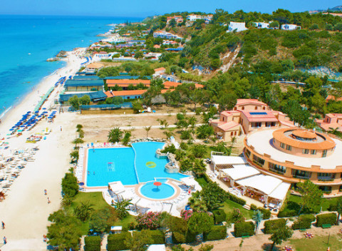 LAST MINUTE Taliansko s ALL INCLUSIVE light a hotelom 20 m od jednej z najčistejších pláží Európy.