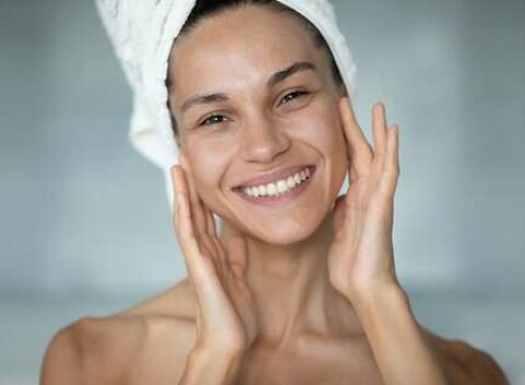 Odstránenie mimických vrások botulotoxinom v salóne L&W beauty