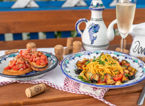 Pravé talianske špagety s predjedlom a vínom od sicílskeho šéfkuchára.