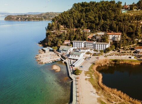 Slovinsko pri mori v Barbara Piran Beach Hoteli & Spa Superior *** s raňajkami/polpenziou + možnosť wellness