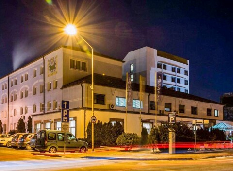 Slovinsko: Centrum Mariboru pri hrade a pamiatok v Hoteli Piramida **** s raňajkami formou bufetu + parkovanie