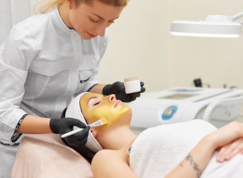 Jeseň patrí rozmaznávaniu! 5x ošetrenie pleti podľa zvoleného variantu v salóne na Panenskej.