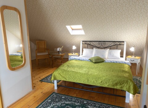 Jeseníky blízko termálnych kúpeľov a atrakcií v Penzióne Trámky s raňajkami alebo polpenziou + detské ihrisko