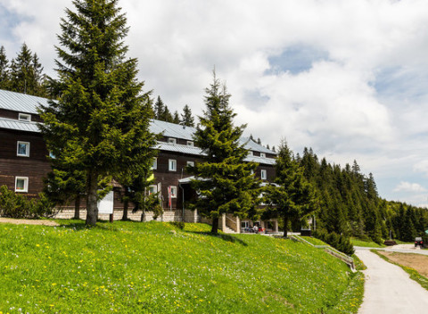 Raj počas jesenných dní na hrebeňoch Veľkej Fatry v hoteli Granit Smrekovica*** s wellness.