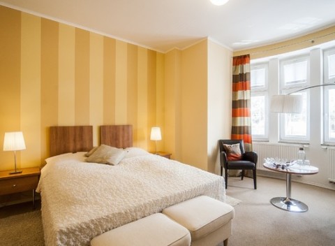 Skvelo hodnotený český hotel Golf Garni*** s raňajkami a saunou - na jeseň, zimu či jarné prázdniny.