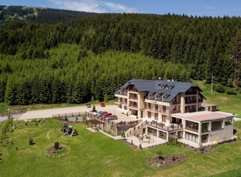 Relax na Kubínskej Holi na okraji oravského lesa v hoteli Green*** s krásnym výhľadom na okolie.