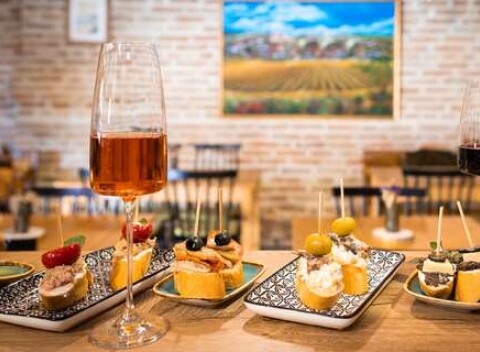 Trnavská vínna cesta: degustácia lokálnych vín pre 2 osoby