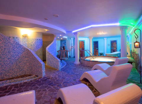 Vysoké Tatry: Hotel Nezábudka *** s polpenziou, neobmedzeným wellness i bazénom.