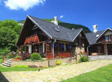 Pobyt v Pivovare BUC Kvačany s polpenziou, degustáciou a prehliadkou pivovaru len 10 minút od Tatralandie a Bešeňovej