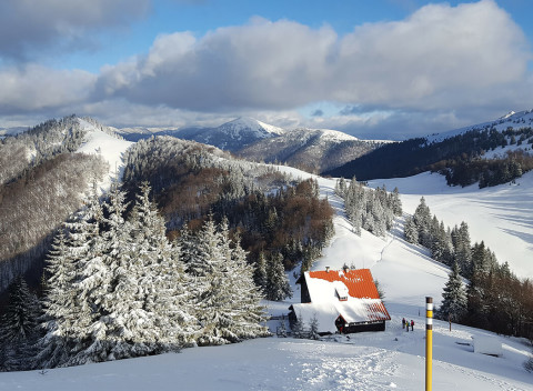 Výstup na Borišov (Veľká Fatra) - aktívny pobyt v horách s ochutnávkou bio vín a polpenziou.