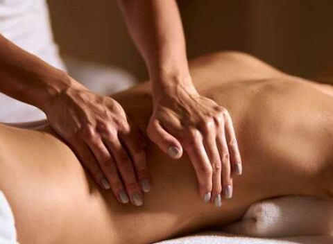Masáž podľa výberu alebo lymfodrenáž od skúsených masérov v centre Revital