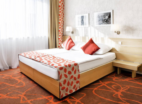 Pražský Iris Hotel Eden**** pre milovníkov športu, len 15 minút MHD od historického centra.