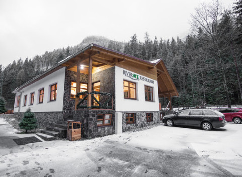 Rodinná dovolenka v srdci Demänovskej doliny + dieťa do 12 rokov zdarma v rezorte RiverSide Jasná.