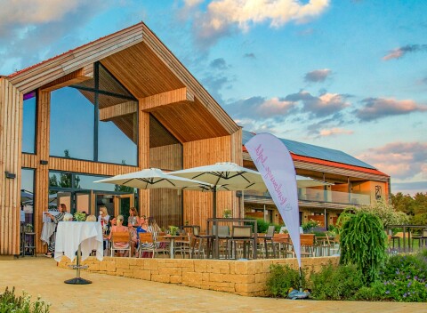 Rakúsko pri Alpách a Panónskej nížine: JUFA Hotel Neutal *** s polpenziou a wellness + bohaté vyžitie pre deti