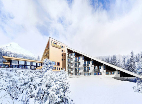Wellness pobyt v nadmorskej výške 1346 m n. m. neďaleko Štrbského plesa v hoteli FIS***.