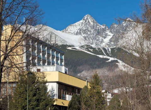 Pobyt v centre Tatranskej Lomnice v 3* hoteli SOREA URÁN s polpenziou a wellness.