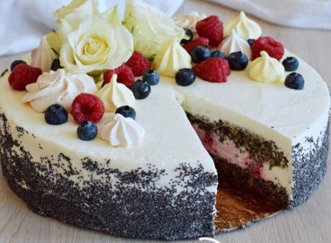 Ľahké a chutné torty bez lepku aj bez laktózy vo vynikajúco hodnotenej cukrárni v Žiline.