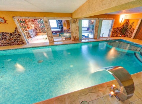 Banská Bystrica: Hotel Dixon **** s polpenziou, wellness a bowlingom.